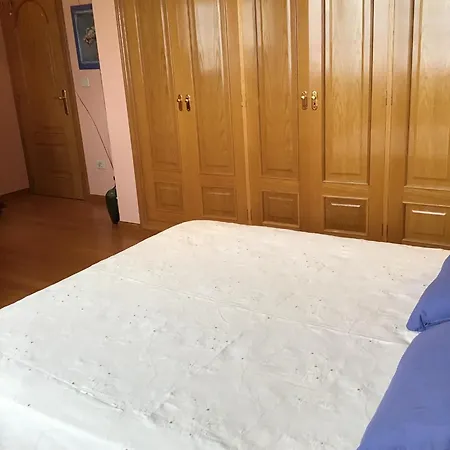 Spacious In With Sea View